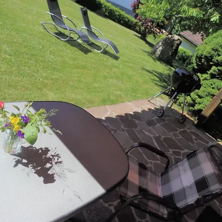 アパート Ferienwohnung Mit Terrasse Im Bayerischen Wald